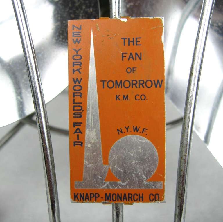 Rare 1939 New York Worlds Fair Fan - Image 3