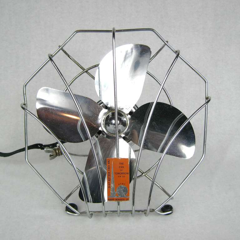 Rare 1939 New York Worlds Fair Fan - Image 2