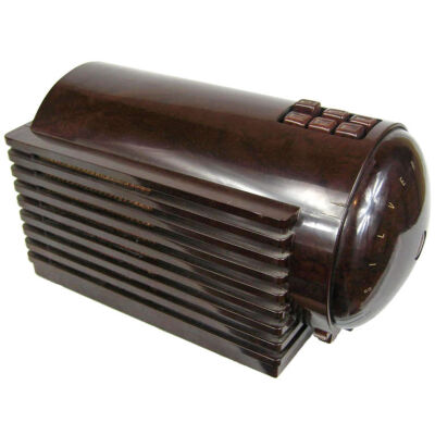 1930's Silvertone Rocket Bakelite Radio