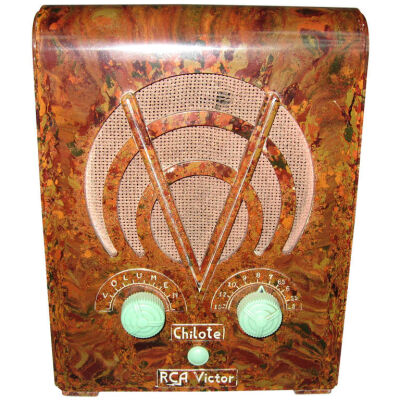 1930's R C A Chilote Marbleized Bakelite Tombstone Art Deco Tube Radio